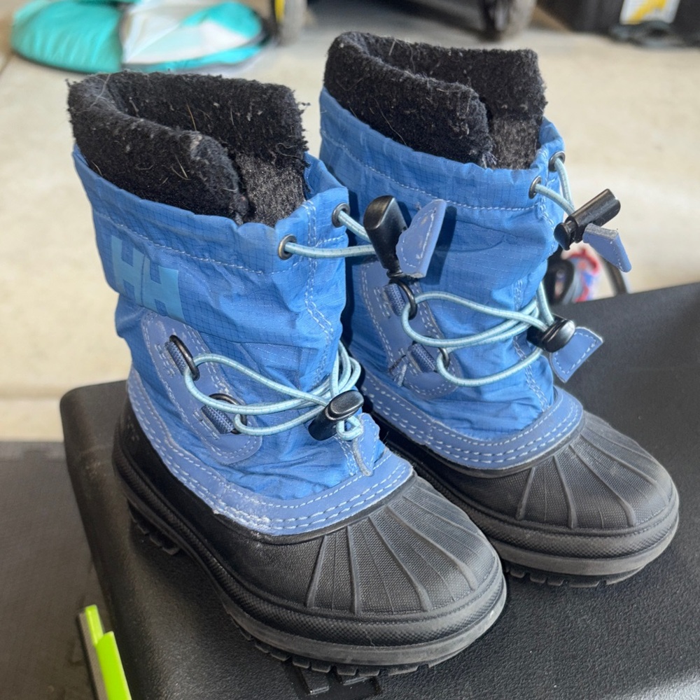 Helly Hansen Kids Blue and Black Winter Boots